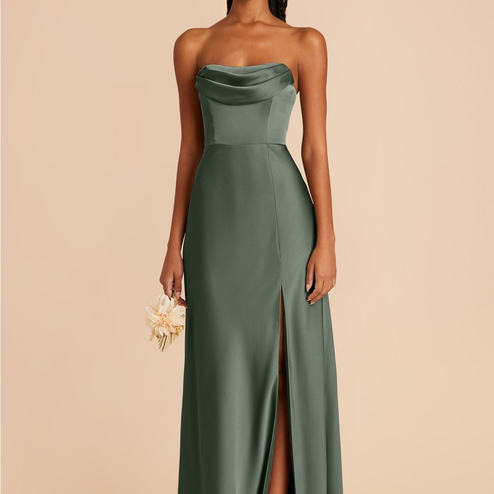 Elegant Strapless Green Evening Gown